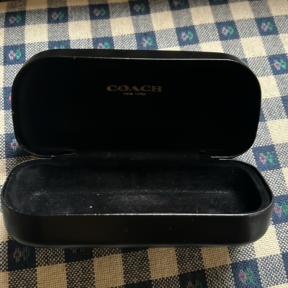 💙Coach oversized sunglasses case - Picture 2 of 5